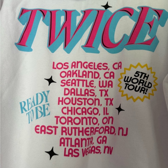 Twice 5th World Tour Ready To Be Hoodie Sweater Size Small All Tour Dates Kpop - Picture 5 of 6